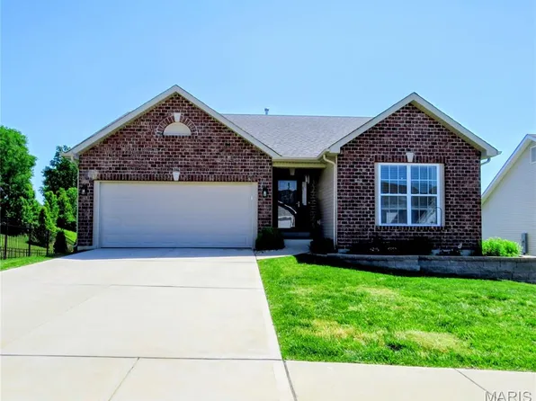 1716 Meade Ct, Pacific, MO 63069