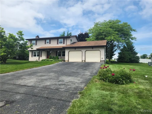 6 Heather Woods Ct, Skaneateles, NY 13152