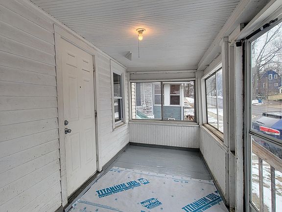 2nd image of 461 E Stockbridge Ave