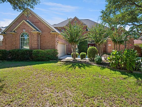 3rd image of 2204 Creekside Cir S