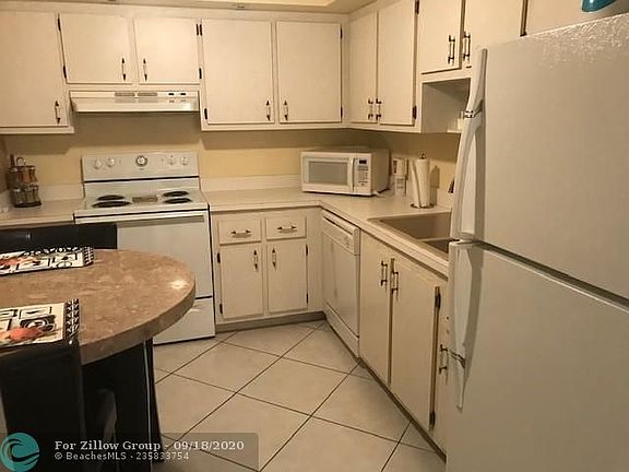 5th image of 525 N Ocean Blvd APT 1718