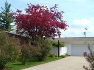 840 N Main St, Chelsea, MI