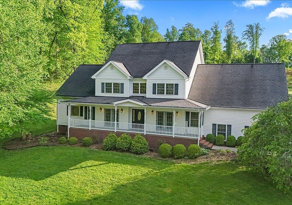 1st image of 307 Fairridge Rd