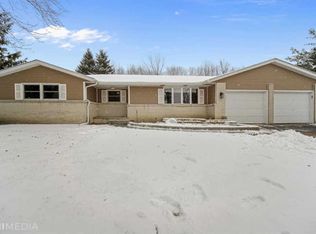 4904 Kellee Ln, Valparaiso, IN 46383