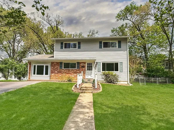 13105 Burlwood Dr, Rockville, MD 20853