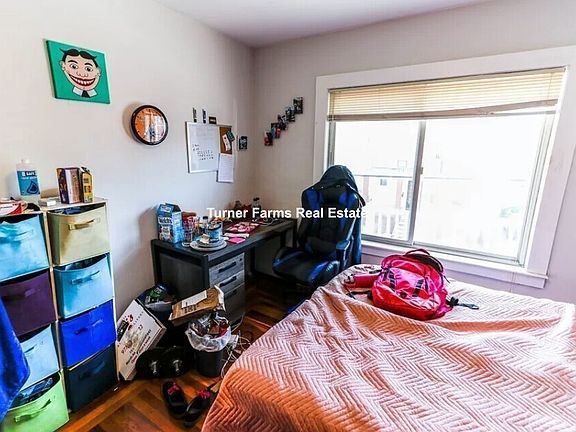 4th image of 45 Bowdoin St