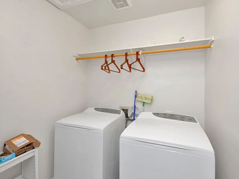 10304 E Penstamin Dr — Photo 21