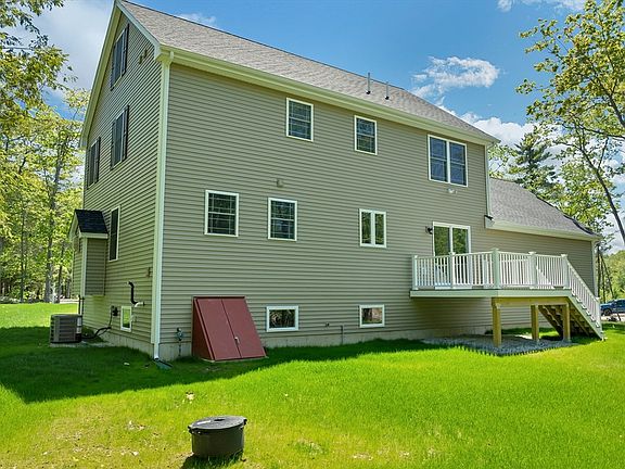 4th image of 15 Bald Hill Rd