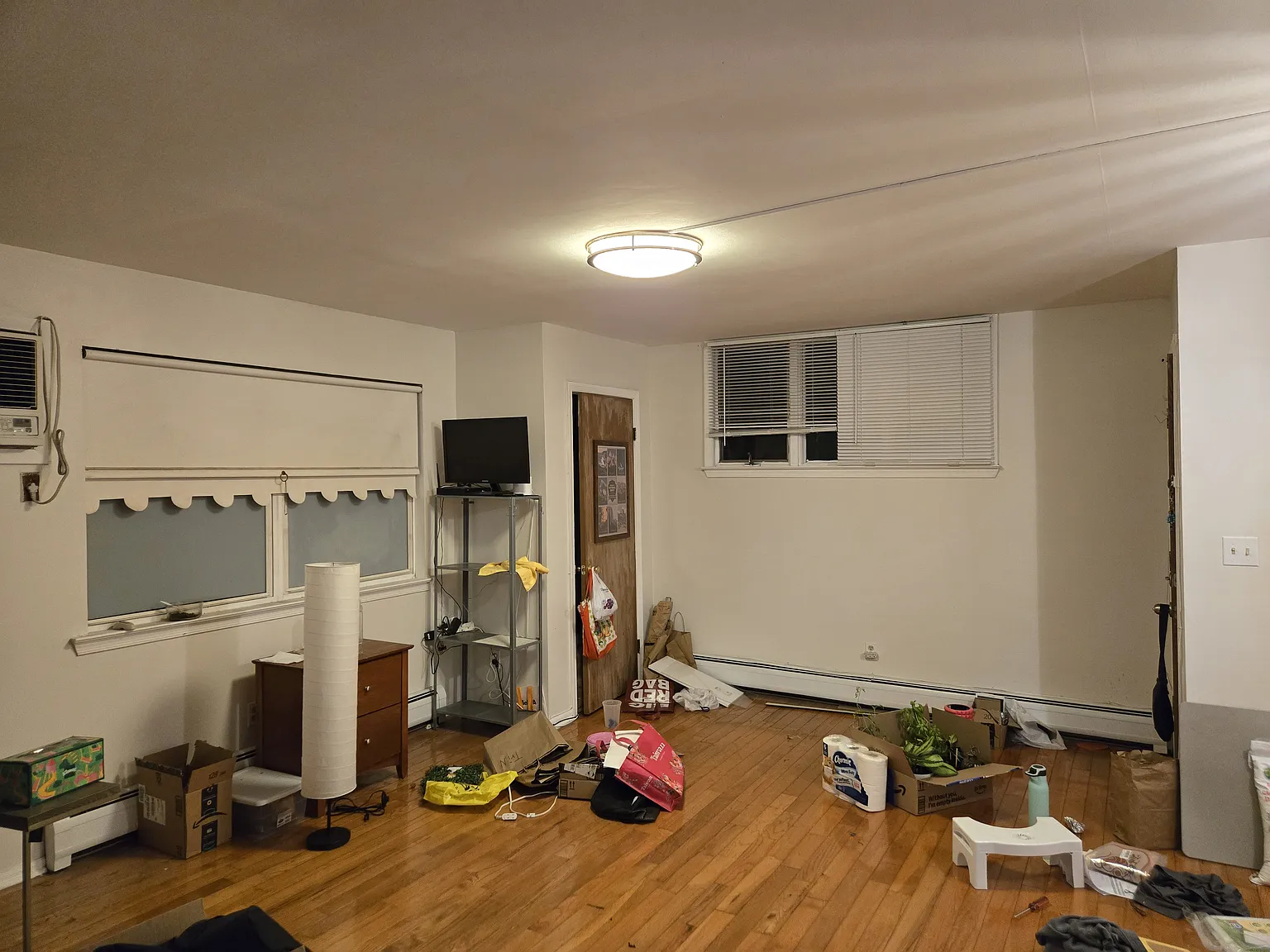 2 bed, 1.5 bath, 900 sqft, $2,100 — Photo 1