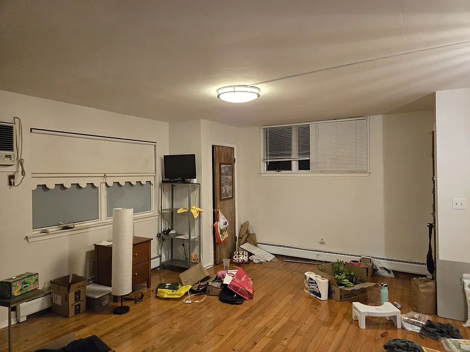 45 W 10th St
