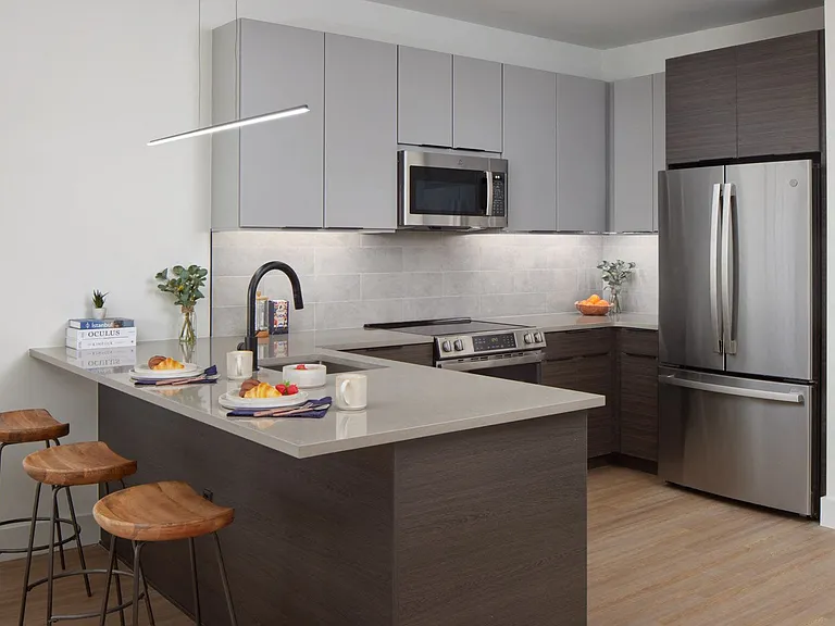 Glassworks Apartments — Photo 3