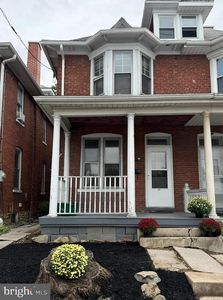 53 S Poplar St, Elizabethtown, PA, 17022