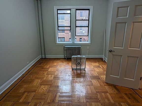 5th image of 8015 Grenfell St APT D11