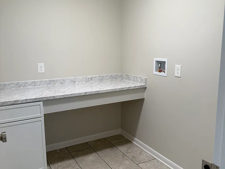 2825 Ridgemont Dr — Photo 15