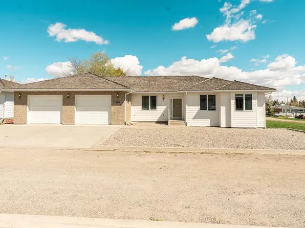 258 S 2a St W, Magrath, AB T0K 1J0