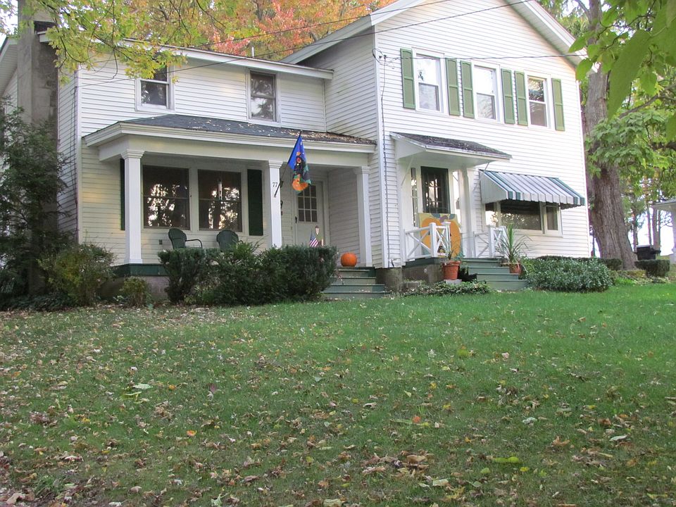 Front Porches from Left Driv