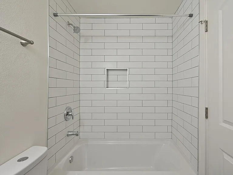 6506 4th Avenue NE — Photo 16