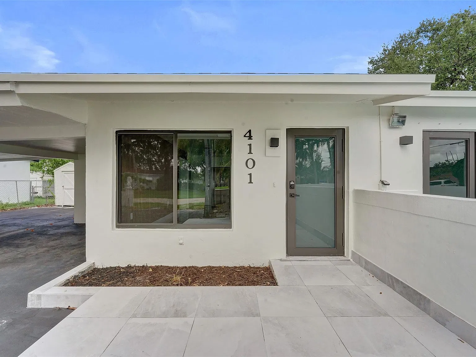 3 bed, 3.0 bath, 1205 sqft, $4,000 — Photo 1