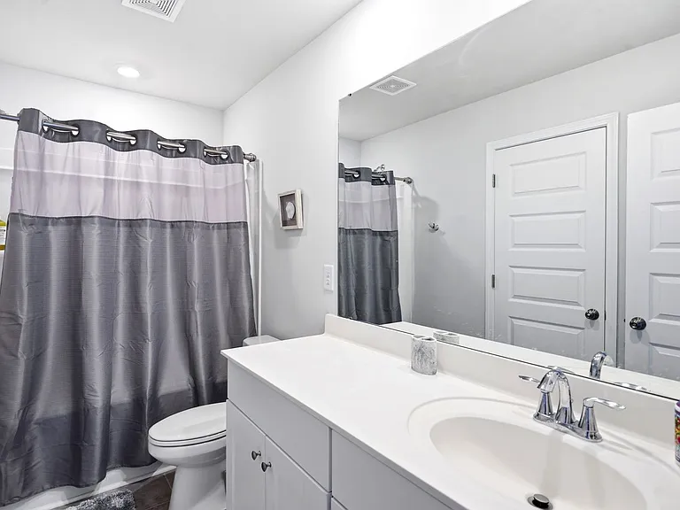 9165 Island Shore Ave — Photo 2