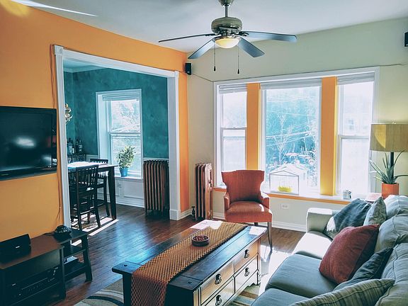 3rd image of 1226 W Sunnyside Ave #2