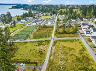 140 E Sullivan St, Allyn, WA 98524