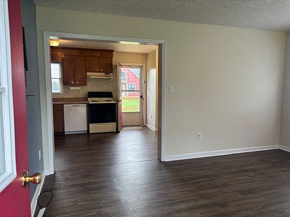3rd image of 214 2nd St