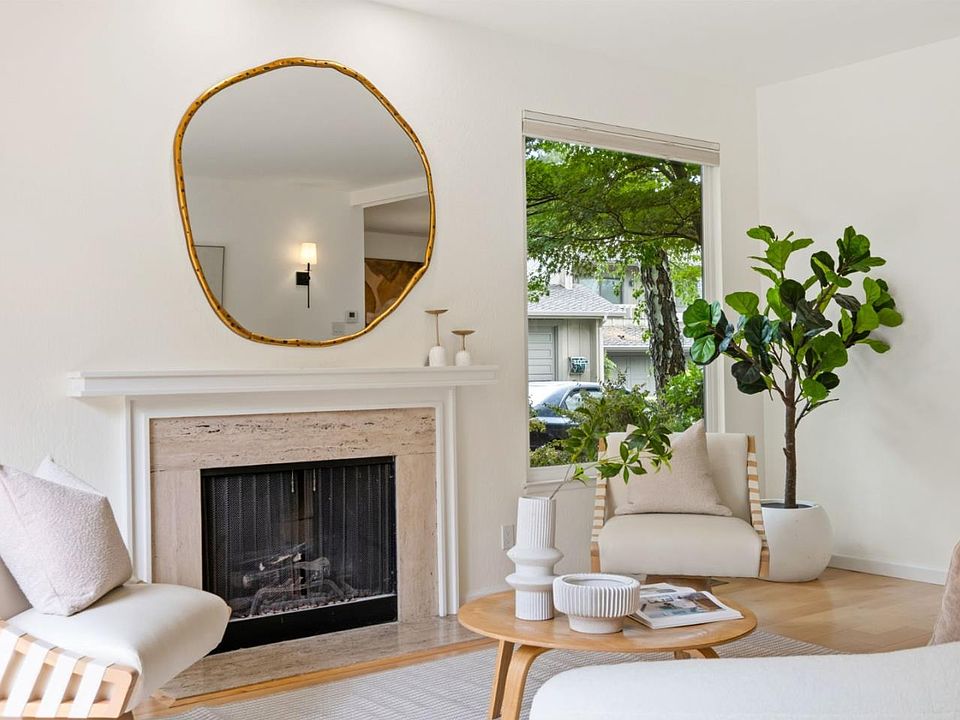 1st image of 632 Sand Hill Cir
