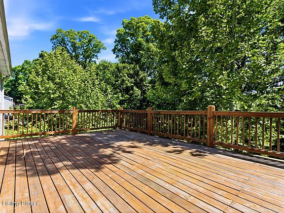 5th image of 2718 Windsor Forest Dr