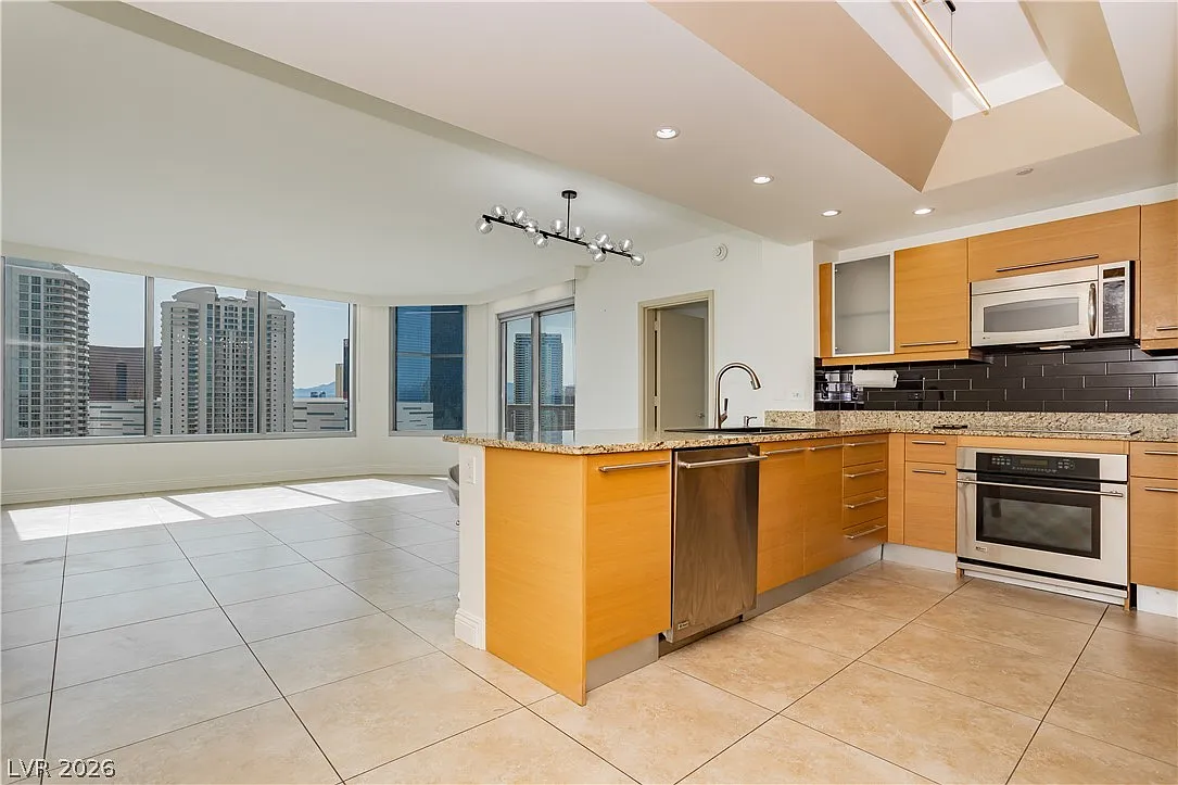 2 bed, 2.0 bath, 1405 sqft, $2,850 — Photo 1