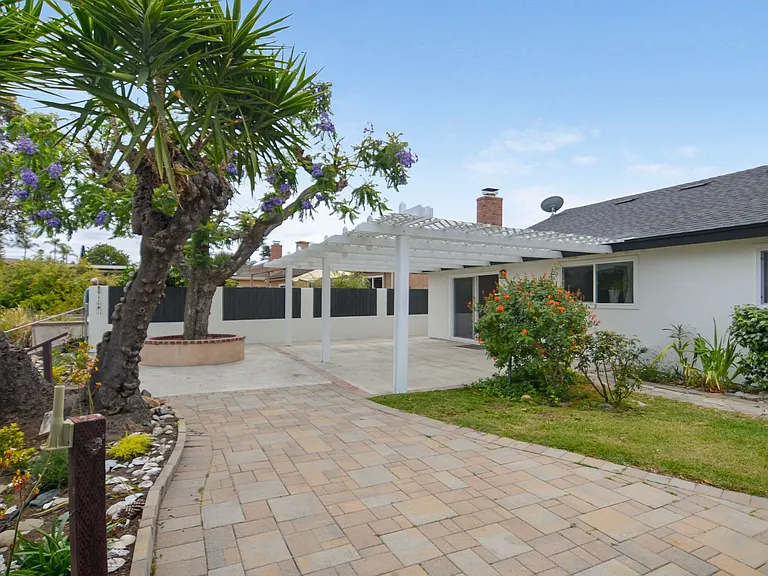 25121 Monte Verde Dr — Photo 18