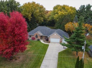 5494 Sunset Trl, Waunakee, WI 53597