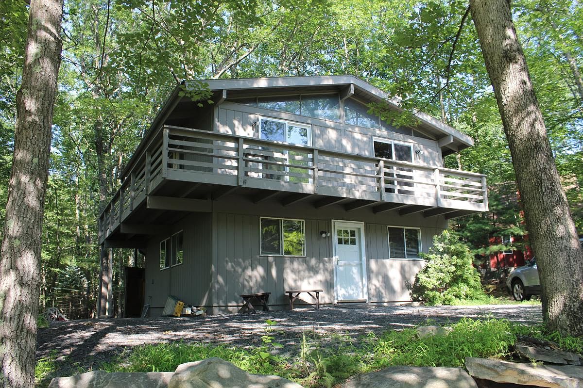 1924 Hemlock Farms, Hawley, PA 18428 Zillow