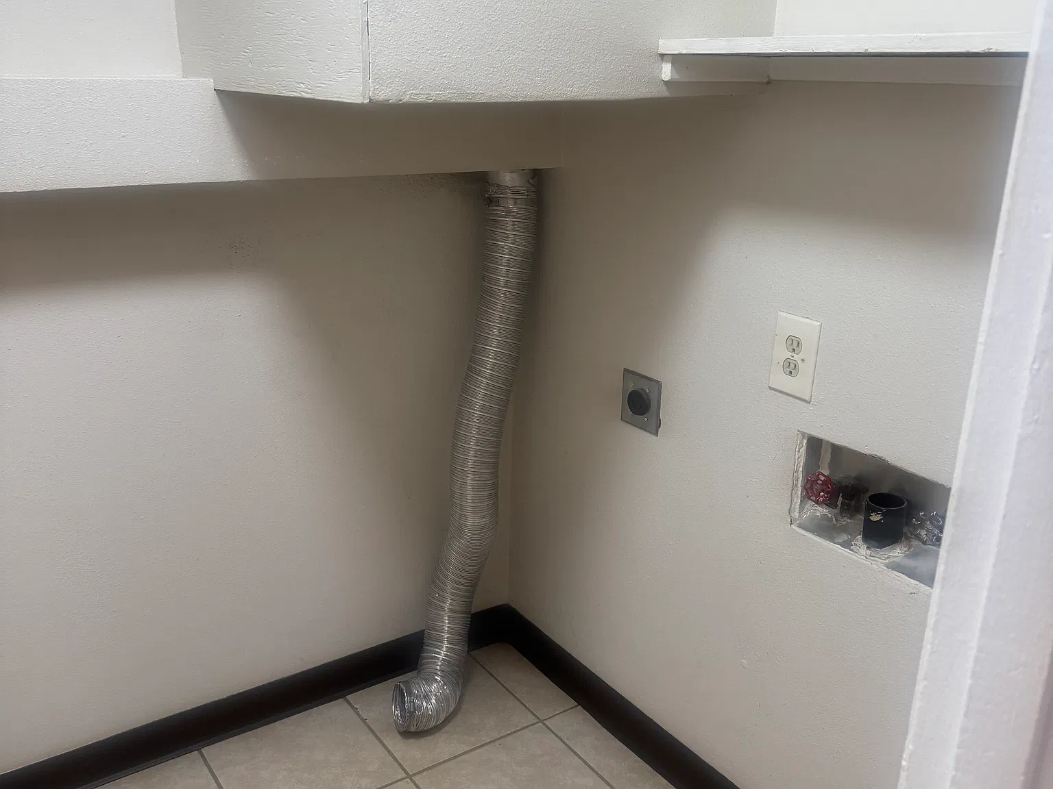 3 bed, $1,500 — Photo 4