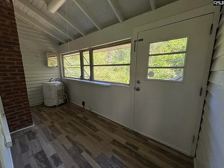 161 Columbia Ave — Photo 20