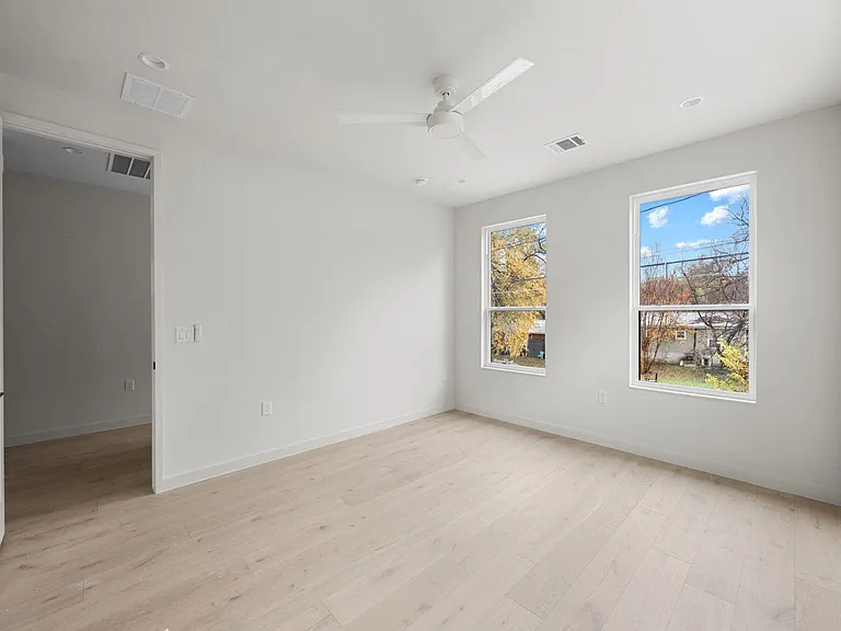 1709 Maple Ave #2B — Photo 18