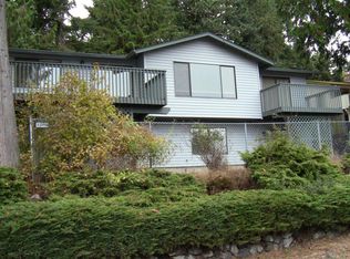 5830 Ocean View Blvd NE, Bremerton, WA 98311