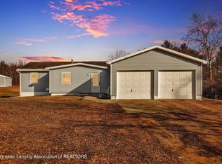 261 Vista Dr, Jackson, MI 49203