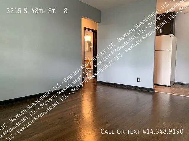 3215 S 48th St #8 — Photo 4