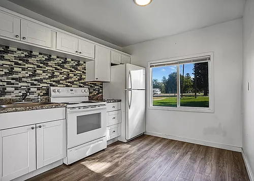 324 Linden St Photo 1