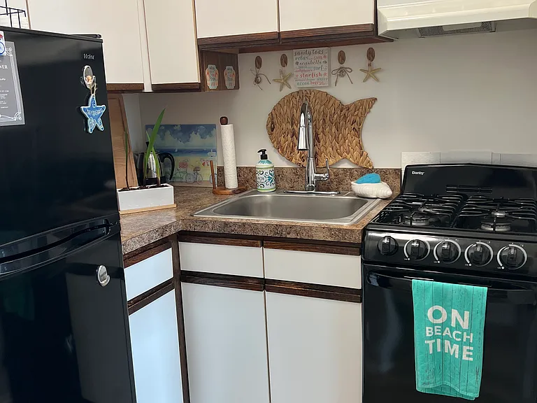 709 Ocean Ave #22 — Photo 22