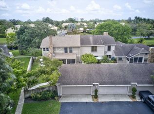 1912 Derby Trl, Wellington, FL 33414