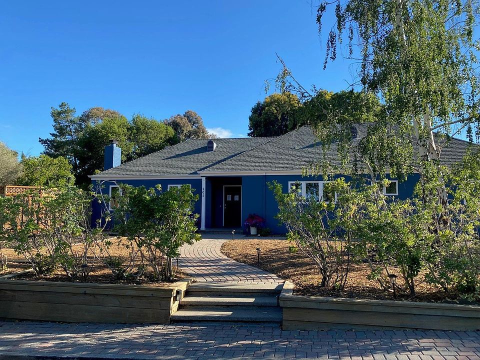 1st image of 205 W Floresta Way