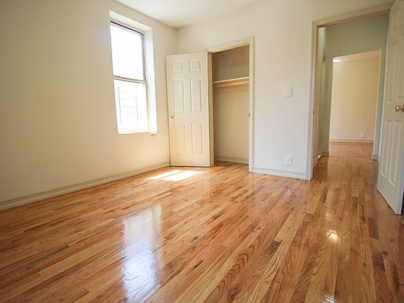 4th image of 240 E 175th St APT 410