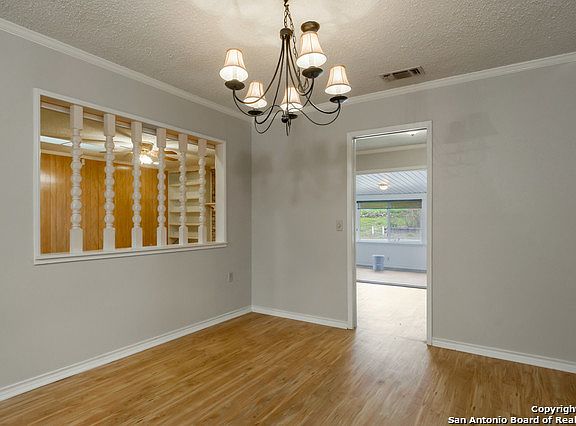5th image of 8126 Pioneer Hills St