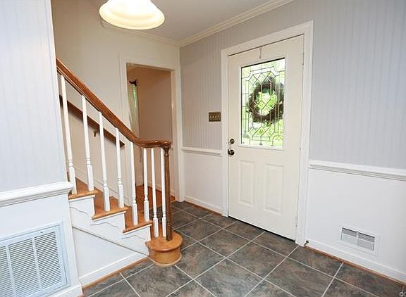 2nd image of 8110 Marwood Dr