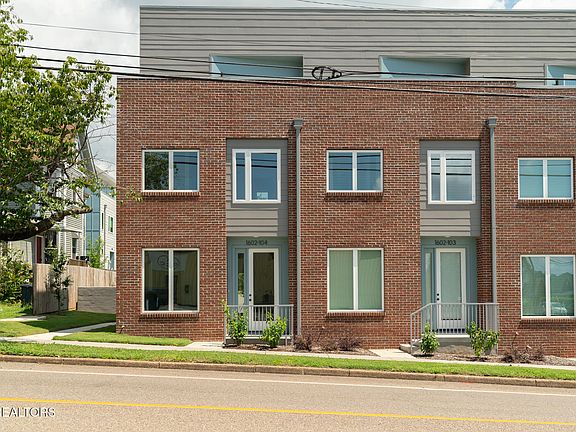 2nd image of 1602 N Central St #104
