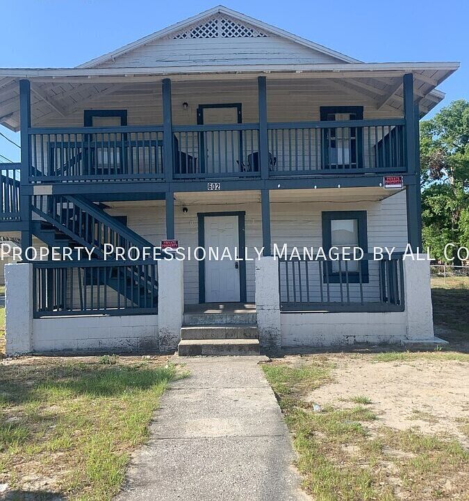 1st image of 602 Emma St APT 1