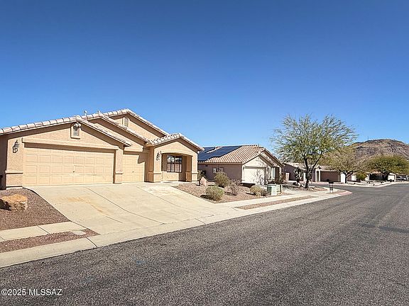 2nd image of 2582 W Brandy Crest Dr
