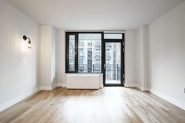 Rented by Nooklyn NYC LLC | media 21
