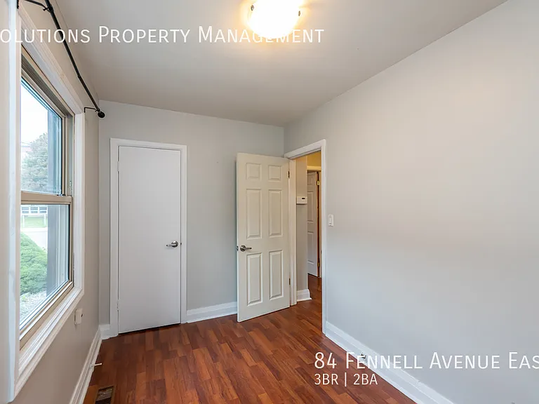 84 Fennell Ave E — Photo 27